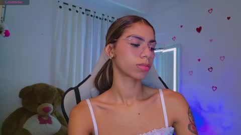 SARAH  online show from 07/21/26, 03:53