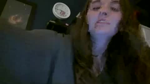 brunettebaby040 online show from 10/13/25, 02:11