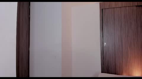 Snapshot of brunnahart chatting on 10/06/25, 06:11 online show from 10/06/25, 06:11