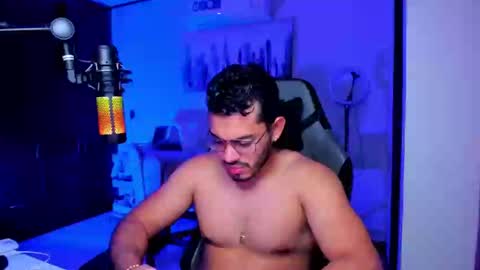 Snapshot of bruno_diaz31 chatting on 10/26/25, 04:40 Bruno online show from 10/26/25, 04:40