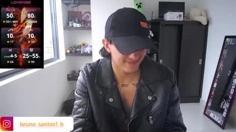 Snapshot of bruno_santos1 chatting on 04/27/26, 05:22 Bruno online show from 04/27/26, 05:22