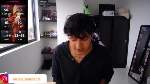 Snapshot of bruno_santos1 chatting on 04/29/26, 12:53 Bruno online show from 04/29/26, 12:53