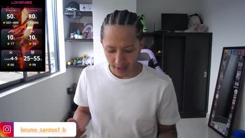 Snapshot of bruno_santos1 chatting on 05/20/26, 01:17 Bruno online show from 05/20/26, 01:17