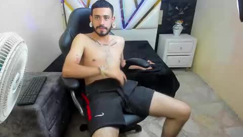 Snapshot of brunocarzon chatting on 06/05/26, 05:07 brunocarzon online show from 06/05/26, 05:07