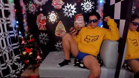 Join my fan club here 150 tokens a month online show from 12/29/24, 08:26