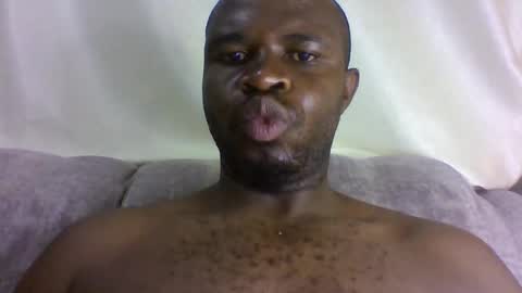 Snapshot of brusedarling chatting on 04/13/26, 03:56 brucedarling online show from 04/13/26, 03:56