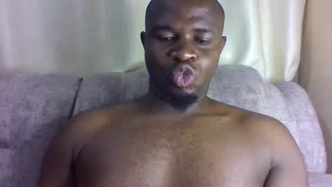 Snapshot of brusedarling chatting on 05/18/26, 04:07 brucedarling online show from 05/18/26, 04:07