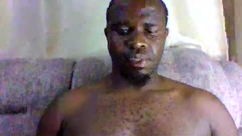 Snapshot of brusedarling chatting on 06/08/26, 03:23 brucedarling online show from 06/08/26, 03:23