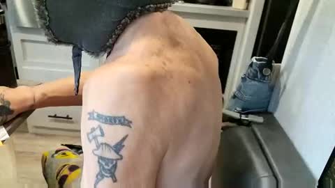 Steve... aka SkinnieDippin aka TimberTramp online show from 10/13/25, 06:08