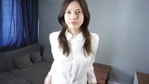 Snapshot of bryannavallely chatting on 05/21/26, 12:23 Kate online show from 05/21/26, 12:23