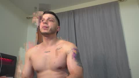 Snapshot of bryanncan01 chatting on 12/15/25, 04:39 Bryannsex online show from 12/15/25, 04:39