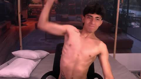 Snapshot of bryant_connor chatting on 11/08/25, 03:18 Branyt online show from 11/08/25, 03:18