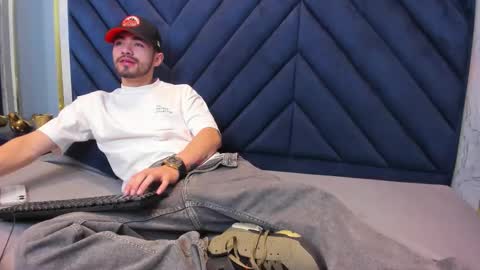 bryce_hall19 online show from 09/10/25, 03:06