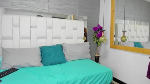 bryna_ online show from 01/09/25, 03:26