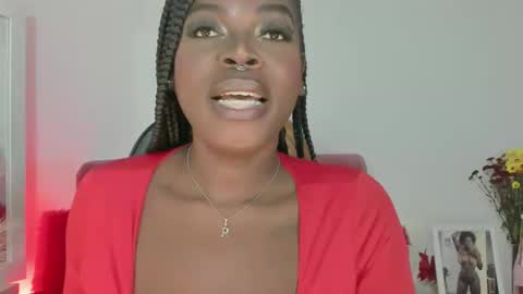 Snapshot of brytany05 chatting on 02/22/26, 03:21 hot online show from 02/22/26, 03:21