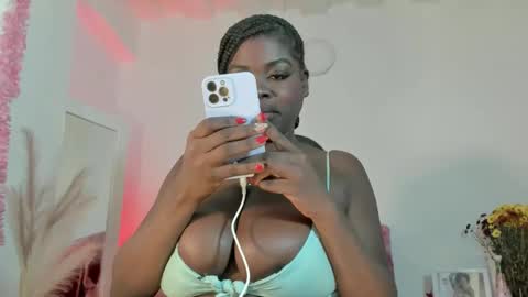 Snapshot of brytany05 chatting on 03/01/26, 04:47 hot online show from 03/01/26, 04:47