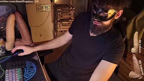 Snapshot of btarkhun chatting on 02/17/25, 09:52 Anal Orgasm online show from 02/17/25, 09:52