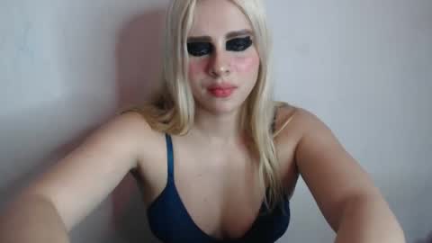 Snapshot of bubblebut11 chatting on 10/09/25, 06:22 Isabella but call me isa  online show from 10/09/25, 06:22