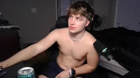 BubblebuttBdn online show from 10/23/25, 02:44