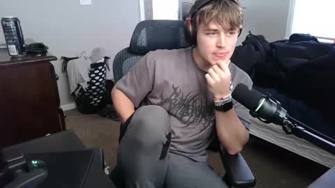 BubblebuttBdn online show from 11/16/25, 08:36