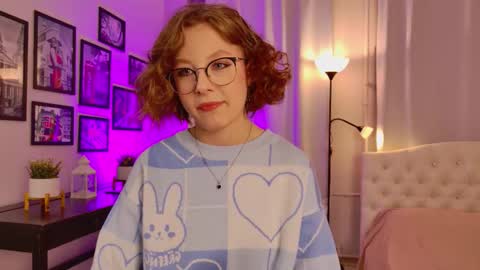 Snapshot of bubblegum_babe_ chatting on 09/30/25, 08:14 Alice online show from 09/30/25, 08:14