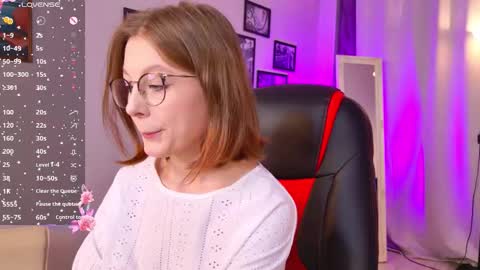 Snapshot of bubblegum_babe_ chatting on 10/22/25, 09:03 Alice online show from 10/22/25, 09:03