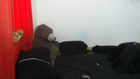 Snapshot of bubbles_star chatting on 01/14/25, 02:22 Bubble online show from 01/14/25, 02:22