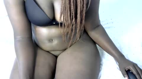 Snapshot of bubbly_ass30 chatting on 09/08/25, 07:02 bubbly_ass30 online show from 09/08/25, 07:02