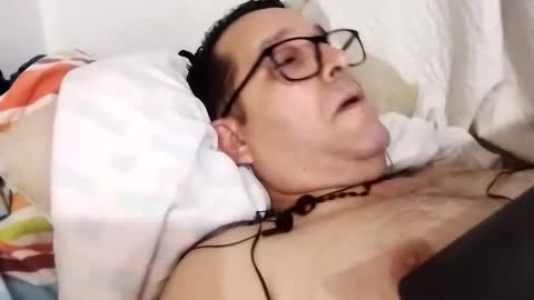 Snapshot of buchs32 chatting on 12/01/25, 06:07 buchs32 online show from 12/01/25, 06:07