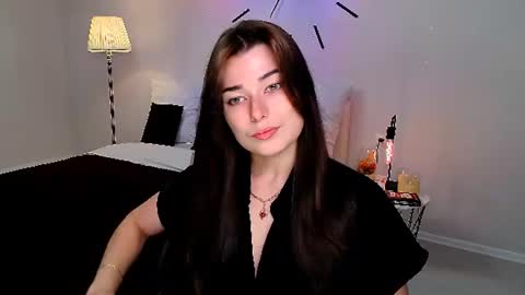 Ari online show from 07/24/26, 11:30