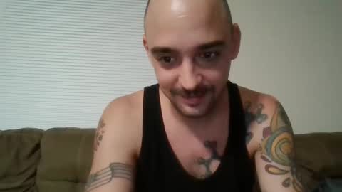 Snapshot of bud42o chatting on 10/13/25, 03:50 Bud42o online show from 10/13/25, 03:50