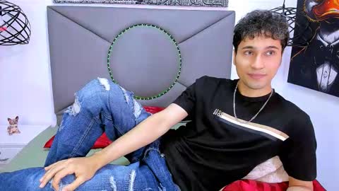 Snapshot of buddy_whitte chatting on 03/04/26, 03:40 Buddy Whitte online show from 03/04/26, 03:40