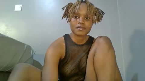 Snapshot of buga_baby chatting on 10/18/25, 02:03 buga_baby online show from 10/18/25, 02:03