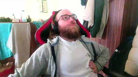 Snapshot of buhalteris chatting on 02/18/26, 11:39 Lukas online show from 02/18/26, 11:39