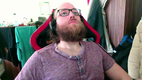 Snapshot of buhalteris chatting on 06/03/26, 08:17 Lukas online show from 06/03/26, 08:17