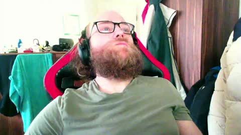 Snapshot of buhalteris chatting on 06/04/26, 09:48 Lukas online show from 06/04/26, 09:48