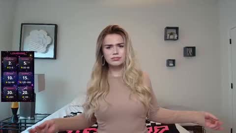 Snapshot of buitifulblonde chatting on 02/03/26, 05:51 buitifulblonde online show from 02/03/26, 05:51
