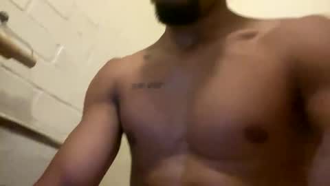 Snapshot of bulaboy27 chatting on 02/23/25, 06:12 meaty man online show from 02/23/25, 06:12