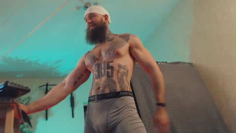 Snapshot of bulatov_x chatting on 12/17/24, 05:18 Dmitriy online show from 12/17/24, 05:18