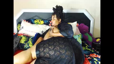 Snapshot of bulkyyass4u chatting on 11/30/25, 06:50 bulkyyass4u online show from 11/30/25, 06:50