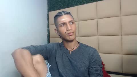 Snapshot of bull_cam chatting on 09/12/25, 05:46 bull_cam online show from 09/12/25, 05:46