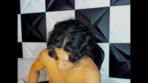 Snapshot of bull_cam chatting on 09/20/25, 06:09 bull_cam online show from 09/20/25, 06:09