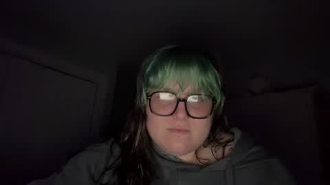 Snapshot of bumblebeebuzzer chatting on 02/17/25, 05:14 bumblebeebuzzer online show from 02/17/25, 05:14