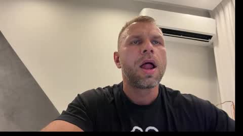 Snapshot of bungabunga2026 chatting on 09/27/25, 11:43 bungabunga2026 online show from 09/27/25, 11:43