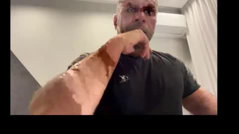 Snapshot of bungabunga2026 chatting on 10/22/25, 06:40 bungabunga2026 online show from 10/22/25, 06:40