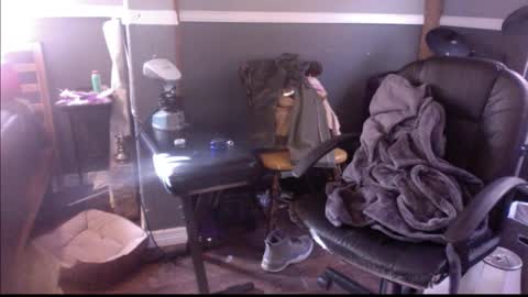 Snapshot of bungalowentertainment chatting on 12/01/25, 06:13 Bungalow Entertainment online show from 12/01/25, 06:13