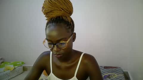 Snapshot of bunny_bliss1 chatting on 05/10/26, 02:55 bunny_bliss1 online show from 05/10/26, 02:55