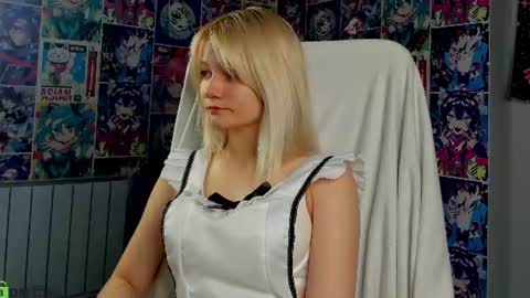 Snapshot of bunny_elsy chatting on 06/12/26, 10:25 Elsy online show from 06/12/26, 10:25