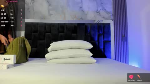 bunny online show from 10/17/25, 12:19