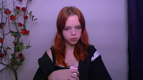 Snapshot of bunnybloom_ chatting on 11/11/25, 07:03 Ariel online show from 11/11/25, 07:03